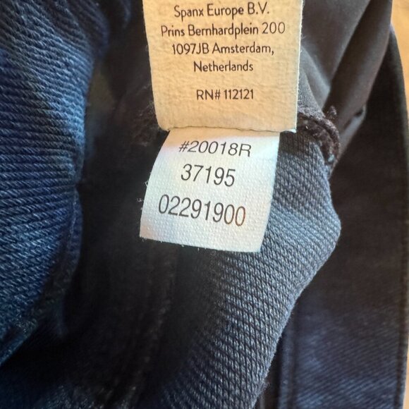 Spanx Jean-ish Ankle Leggings Twilight Rinse Size Medium 20018R Tummy Control - Picture 13 of 16